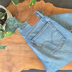 Levi’s Crop Flare